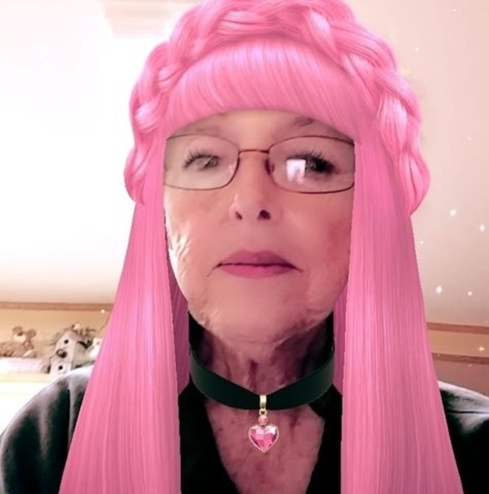 Meet your Posher, Caro